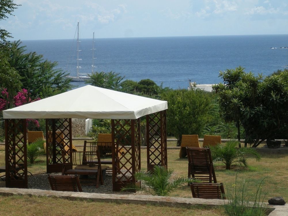 B&B Da Luca Panarea Exterior foto
